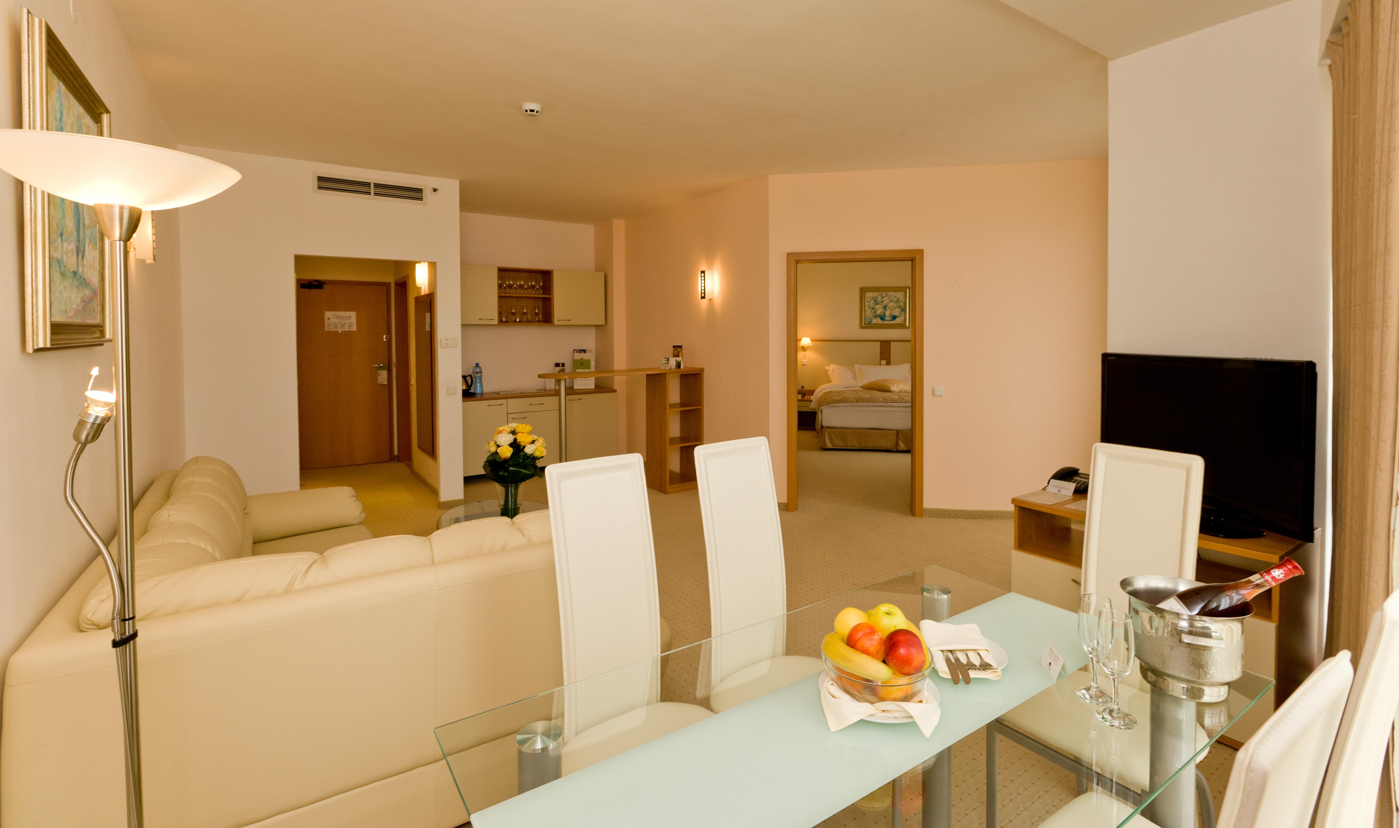 Готель Apollo - Ultra , Pools & Free Beach, Individual Ac In Every 4*