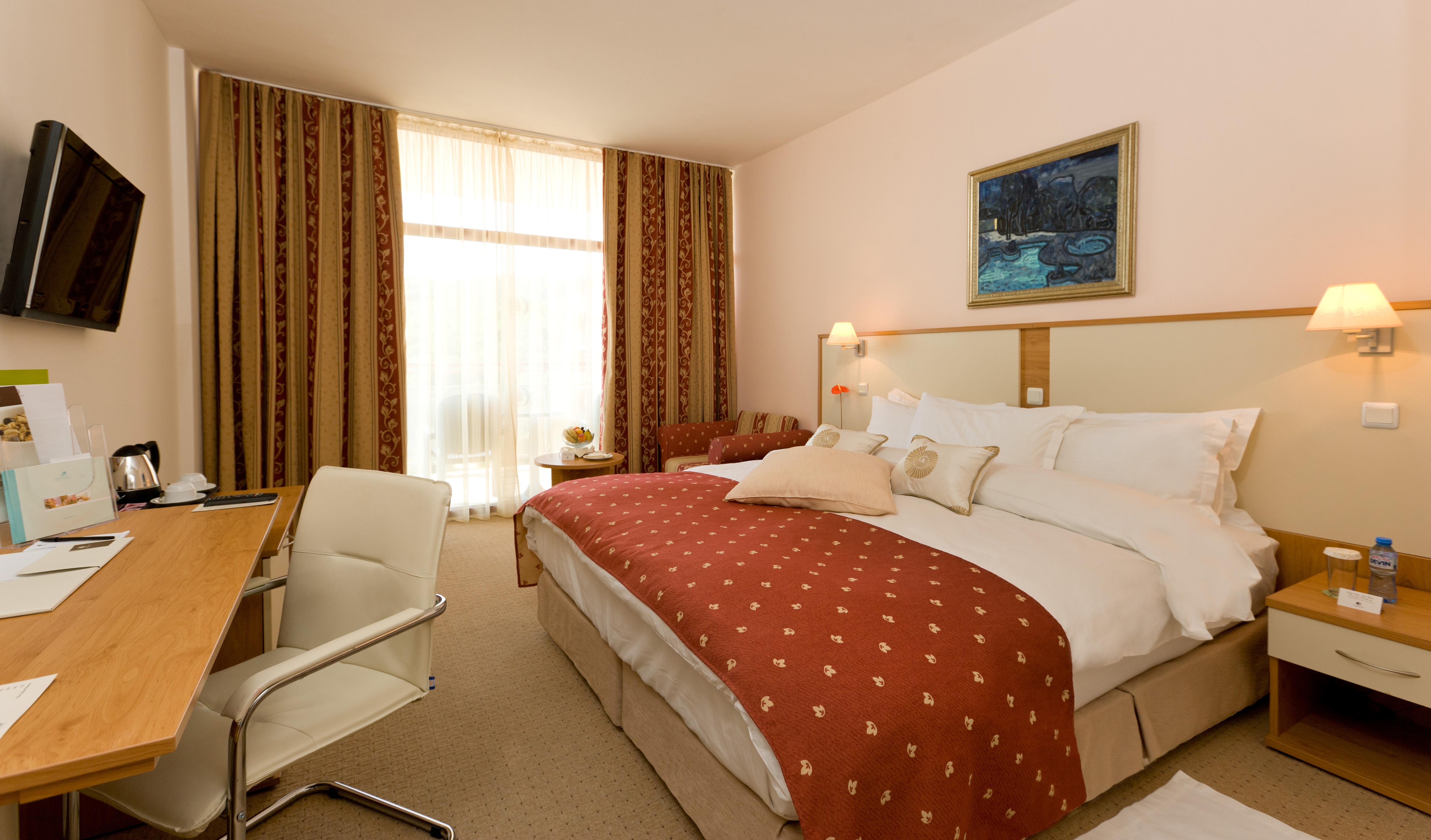Apollo - Ultra , Pools & Free Beach, Individual Ac In Every Hotel 4*