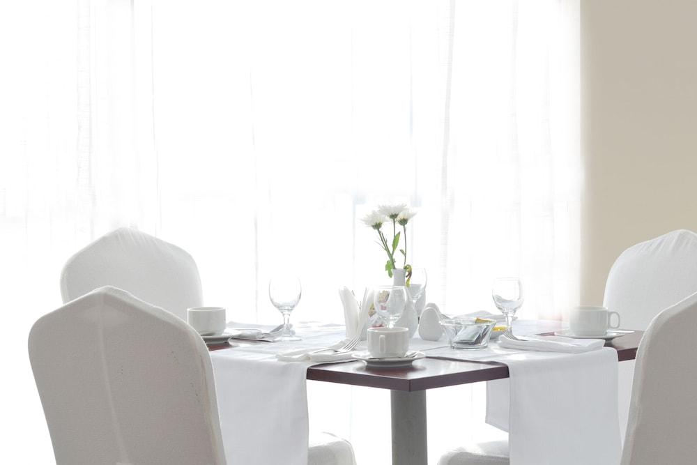 Apollo - Ultra , Pools & Free Beach, Individual Ac In Every Goldstrand