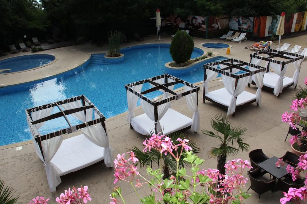 Apollo - Ultra , Pools & Free Beach, Individual Ac In Every 4* Goldstrand