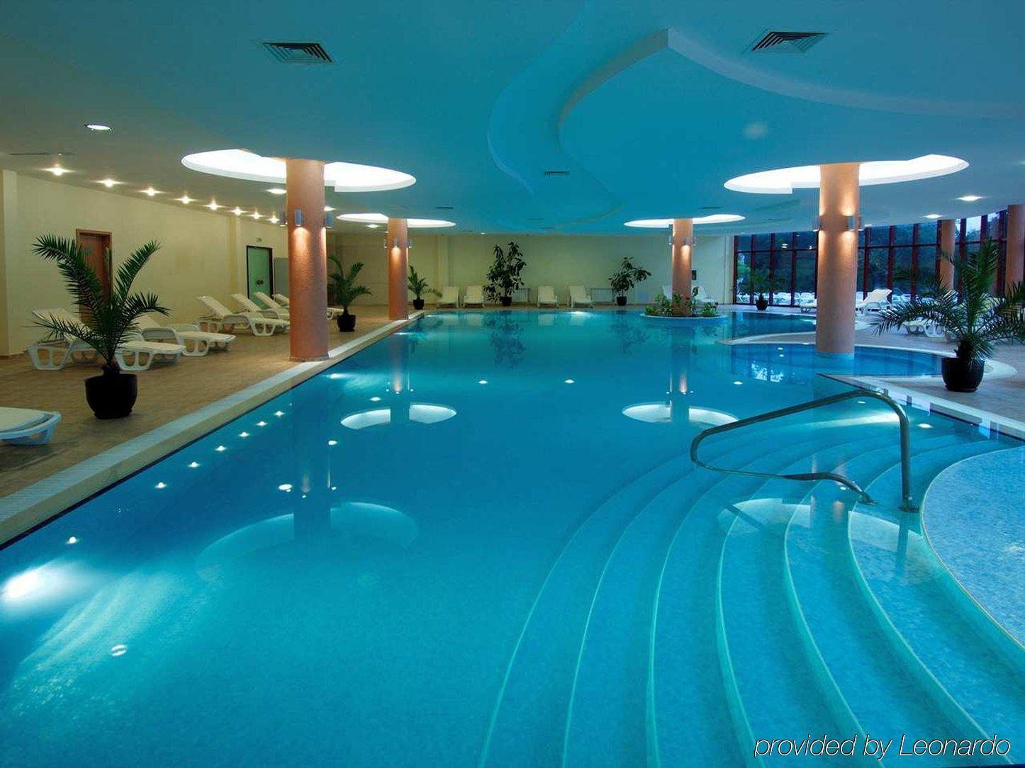 Apollo - Ultra , Pools & Free Beach, Individual Ac In Every