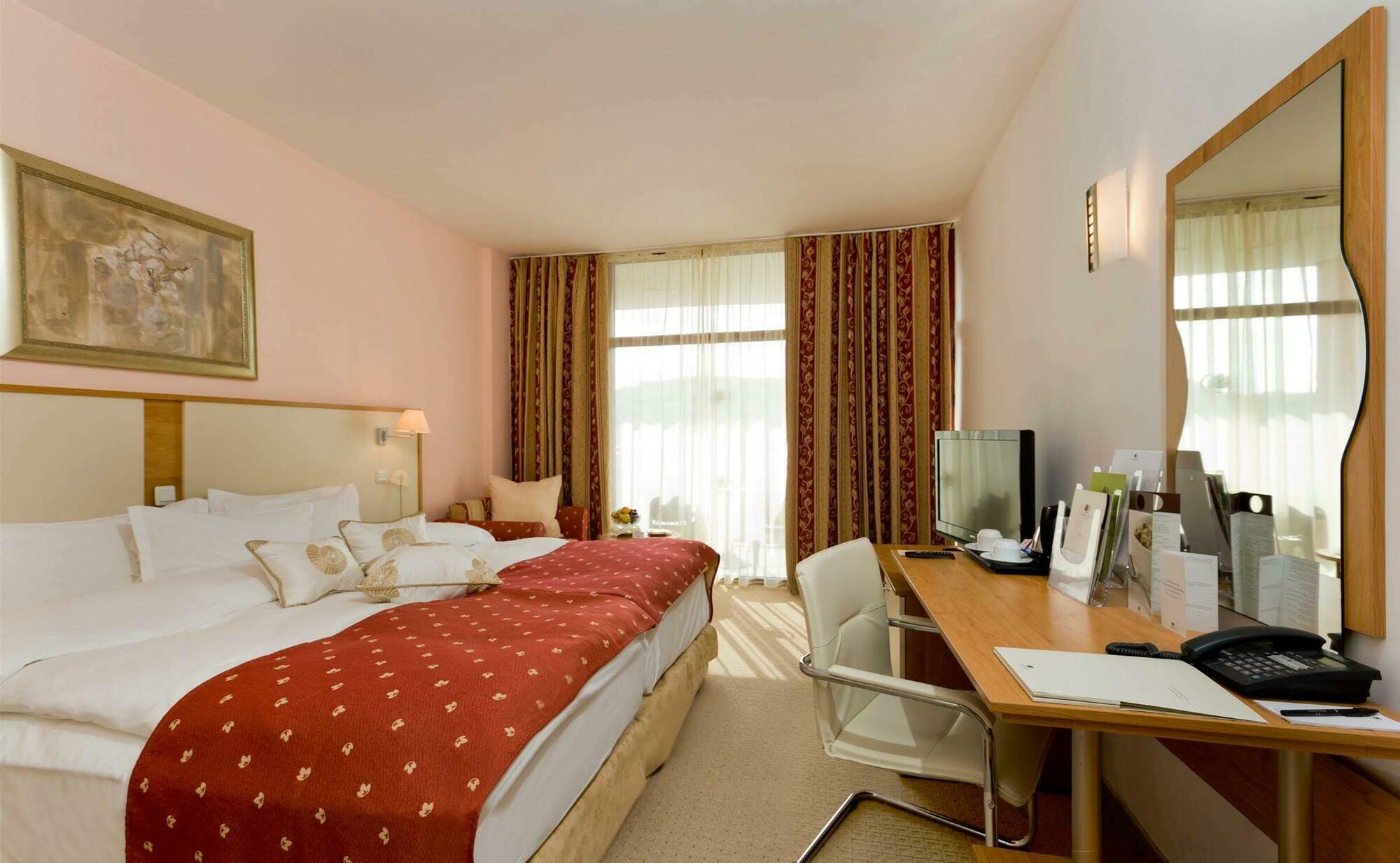 Apollo - Ultra , Pools & Free Beach, Individual Ac In Every Hotel Golden Sands